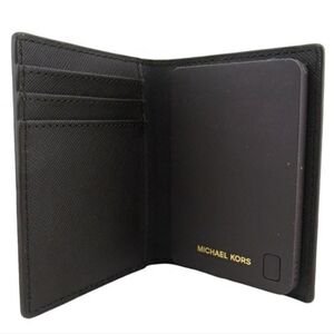 NWT! Michael Kors Phone Charging Wallet